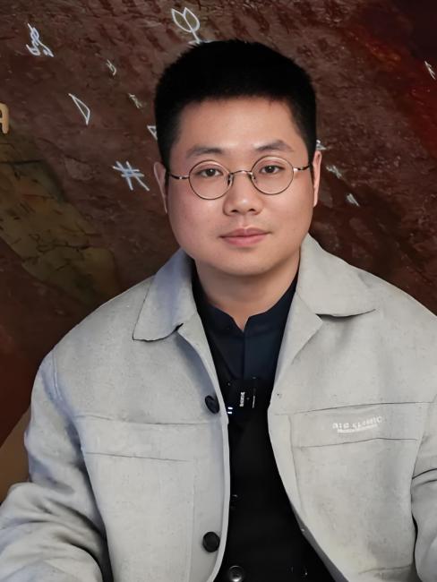 Li Siwei（Overall champion of the first season of the Chinese poetry and ...