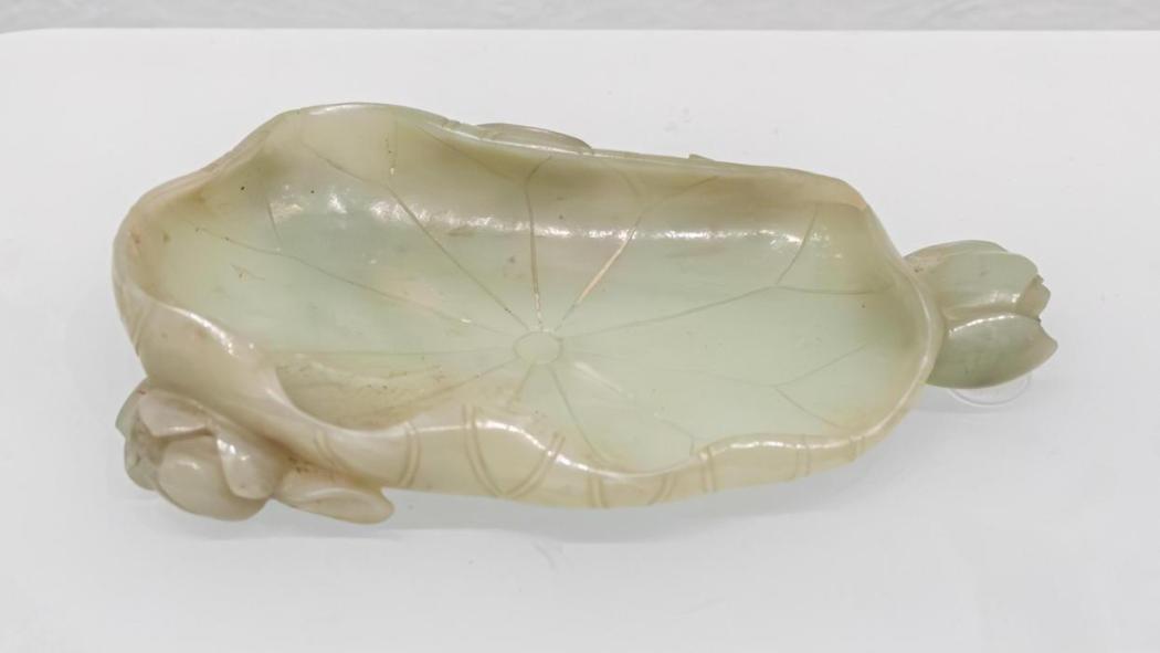 中国古美術品　清の時代　和田青玉 砡　筆洗　蘇工　188g 青玉蓮葉形筆洗_百度百科