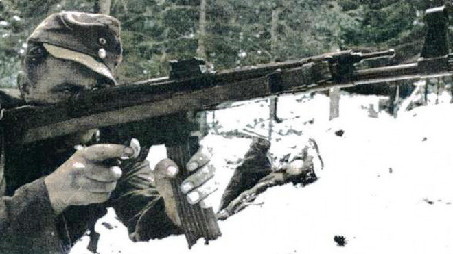 Sturmgewehr 44（A German assault rifle developed and adopted during ...
