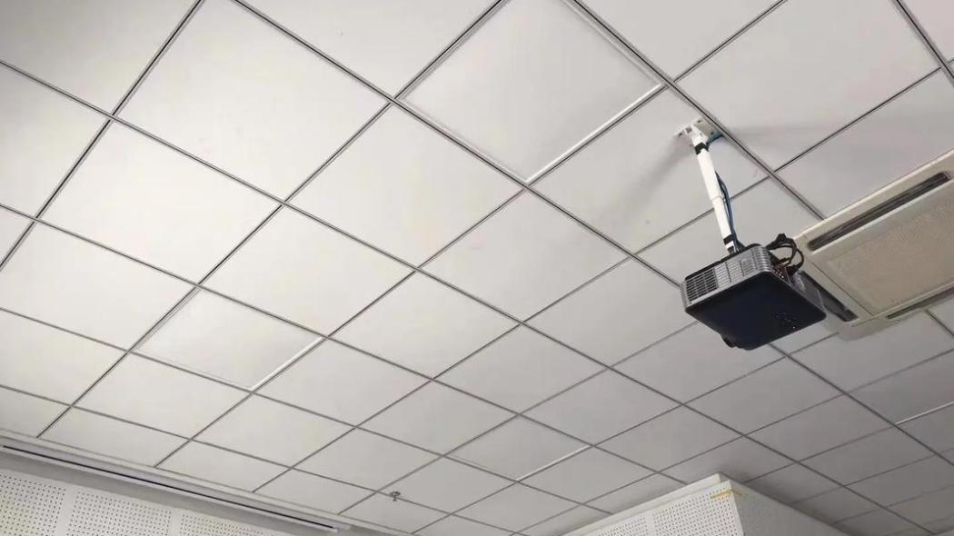 Ceiling（the place of the top surface inside a building）_Baiduwiki