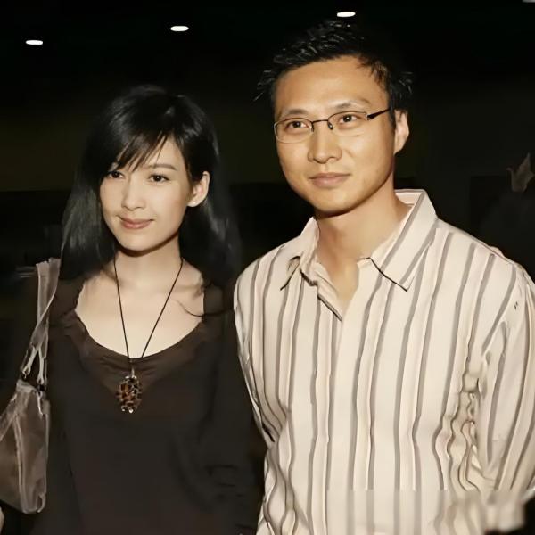 Vivian Chow（中国香港の女性歌手、女優、司会者）_百度百科