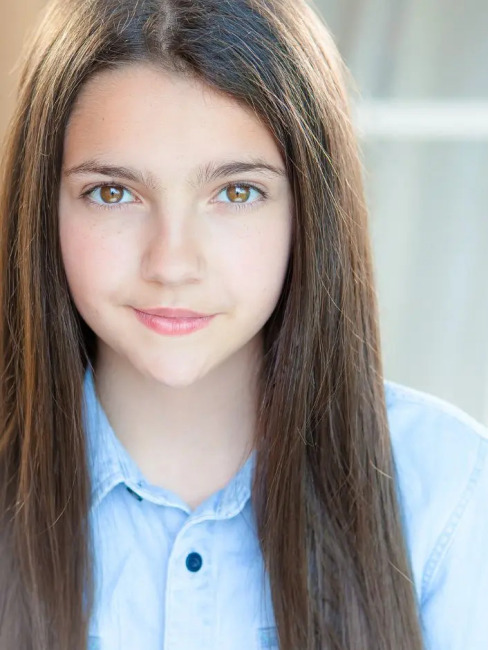 Emily Carey（A British actress born in 2003.）_Baiduwiki