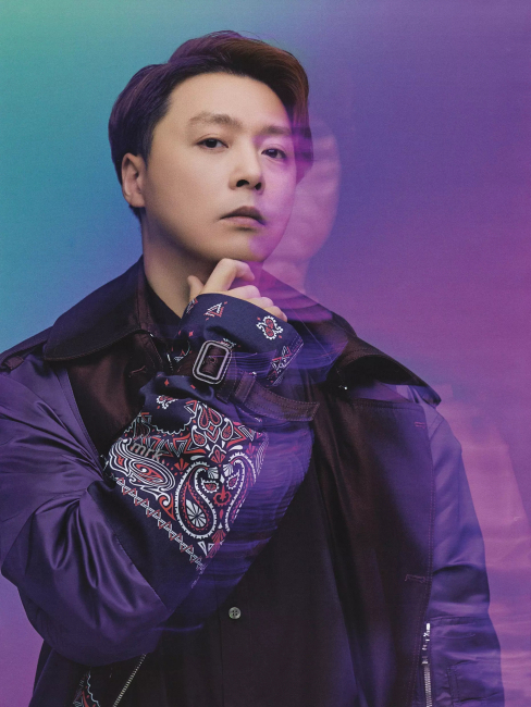 Tsuyoshi Domoto（日本の男性歌手、俳優、作詞家・作曲家、司会者）_