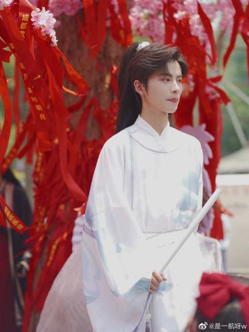 Yihang（a Mainland Chinese male actor specializing in short-form dramas ...
