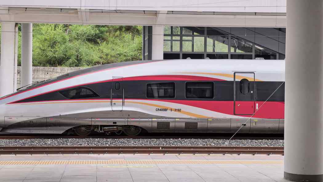 復興号CR400BF型電気動車組_百度百科