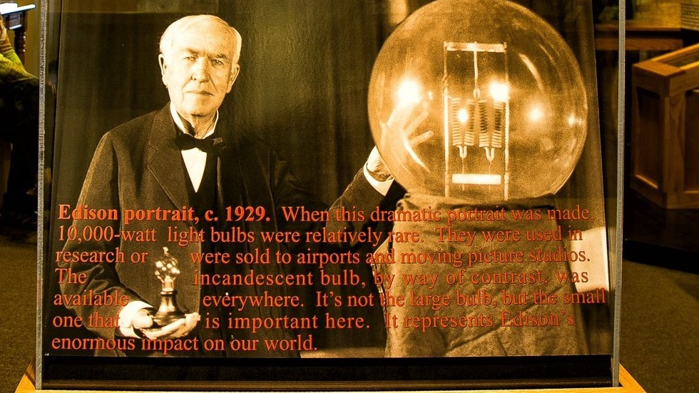 Thomas Alva Edison（Inventor, físico y empresario estadounidense ...
