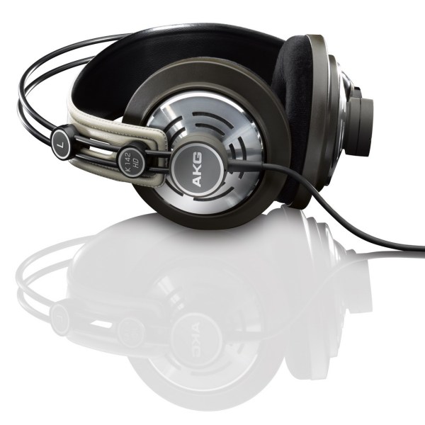 AKG（ヘッドフォンブランド）_百度百科