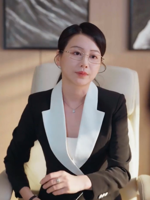 Lin Wei（A character in the short drama *Mrs. Su's High-Profile Divorce ...