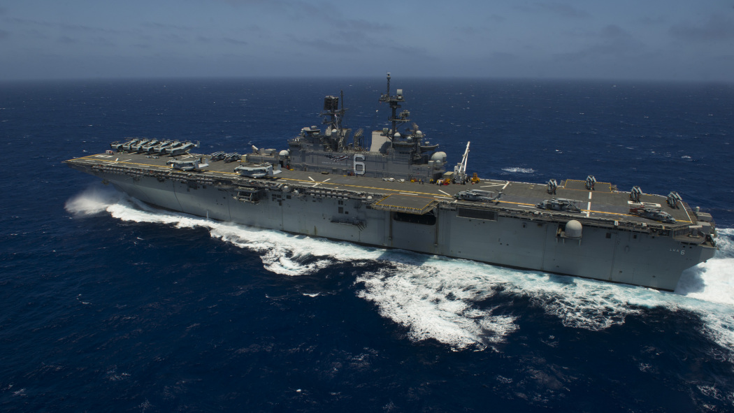 アメリカ級強襲揚陸艦_百度百科