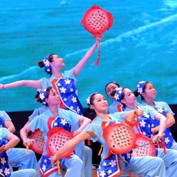 草取り銅鑼太鼓（金湖ヤンコ）_百度百科