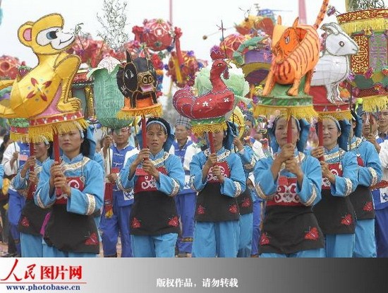Huadeng Opera（A traditional folk theater form）_Baiduwiki