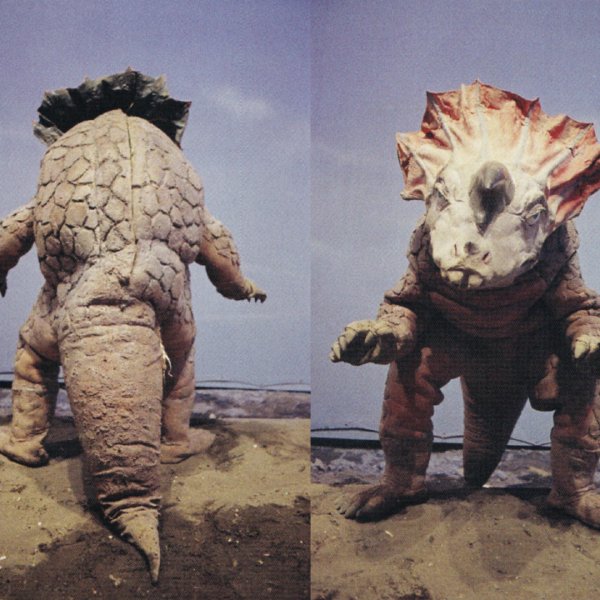 カプセル怪獣アギラ_百度百科