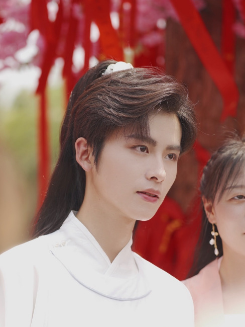 Yihang（a Mainland Chinese male actor specializing in short-form dramas ...