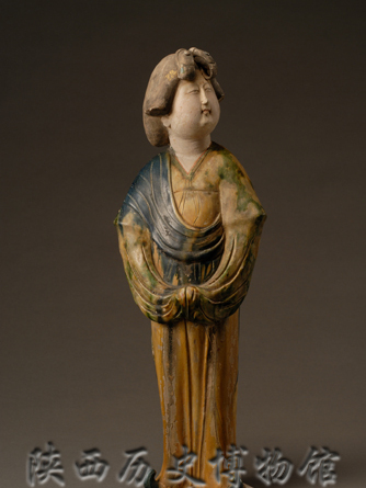 唐三彩女性立俑_百度百科