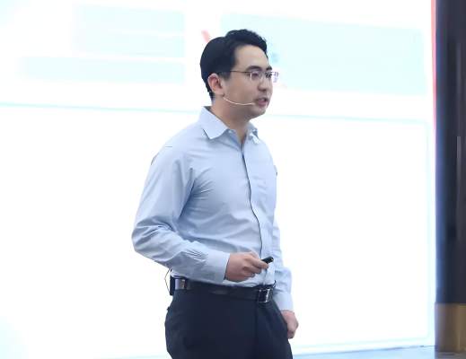 Xiangnan He（Professor, doctoral supervisor, and Vice Dean of the School ...