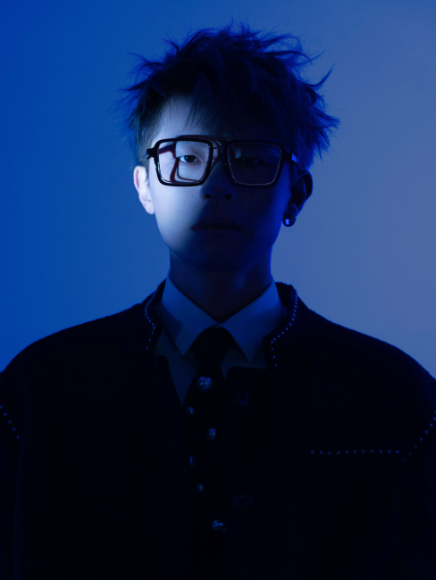 A Rong（Mainland Chinese male singer）_Baiduwiki
