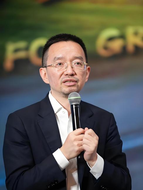 Yu Rong（Chairman of Meinian Onehealth Healthcare Group Co., Ltd. and ...