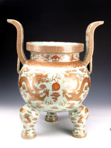 嘉慶款粉青地抹紅描金二龍珠戯三足香炉_百度百科
