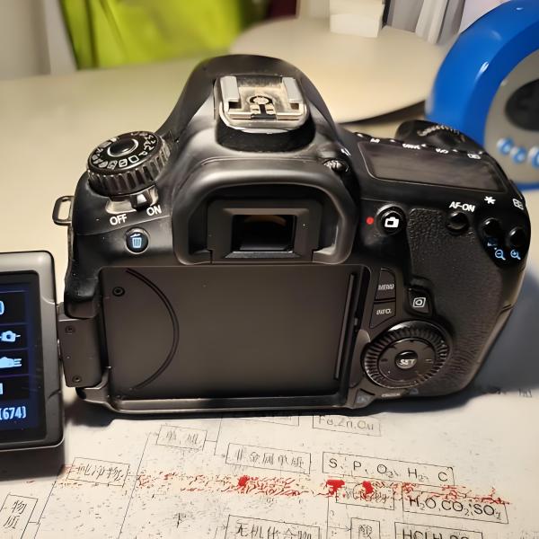 CANON EOS 60D（キヤノン デジタル一眼レフカメラ）_百度百科