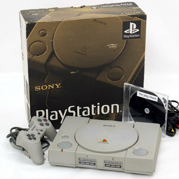PlayStation（日本のソニー株式会社が1994年に発売した据置型ゲーム機