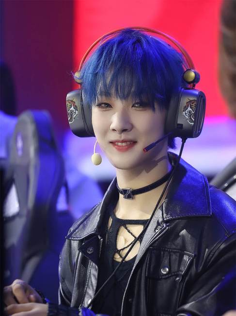 Hu Yetao（Mainland Chinese pop male singer, member of the group NexT1DE ...