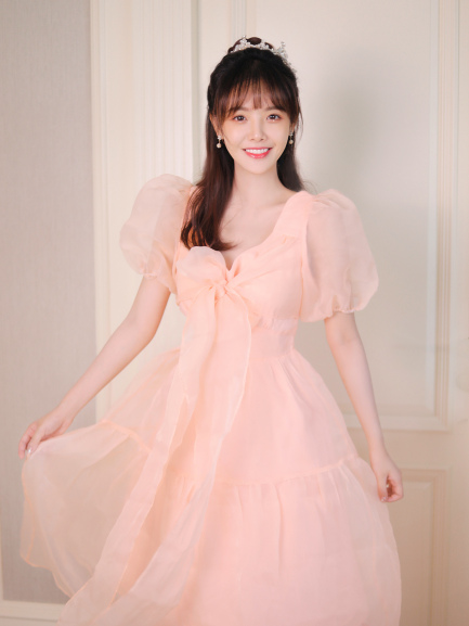Rongjun Zhu（Chinese mainland female singer and actress.）_Baiduwiki