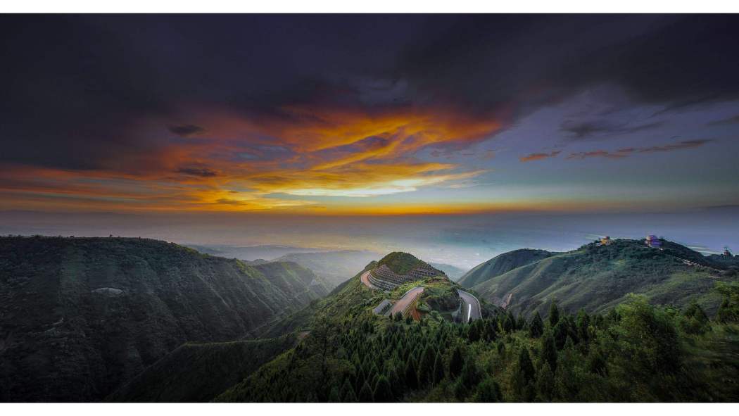 Qinling Mountains（the mountain range that forms the geographical north ...