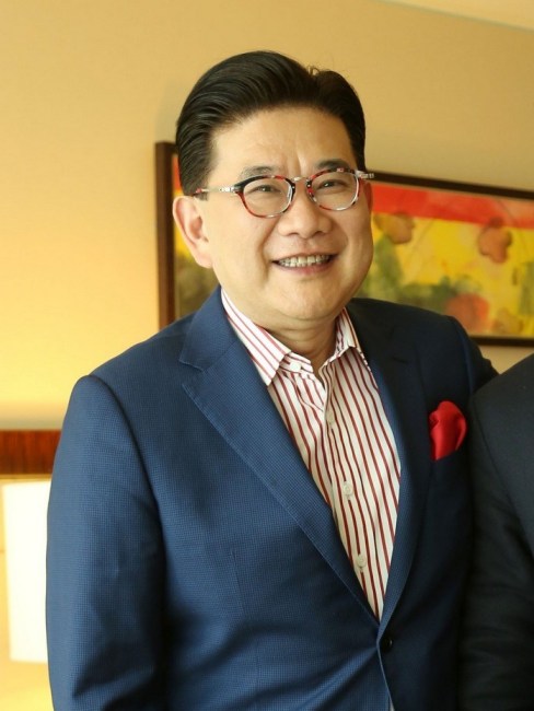 Kefan Cao（a television host for Shanghai Media Group, vice chairman of ...