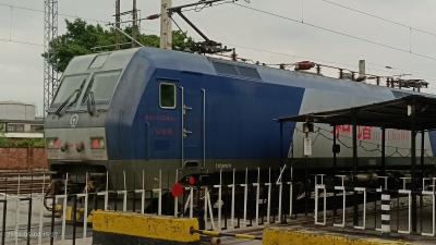 HXD1C（交流伝動幹線貨物用電気機関車）_百度百科