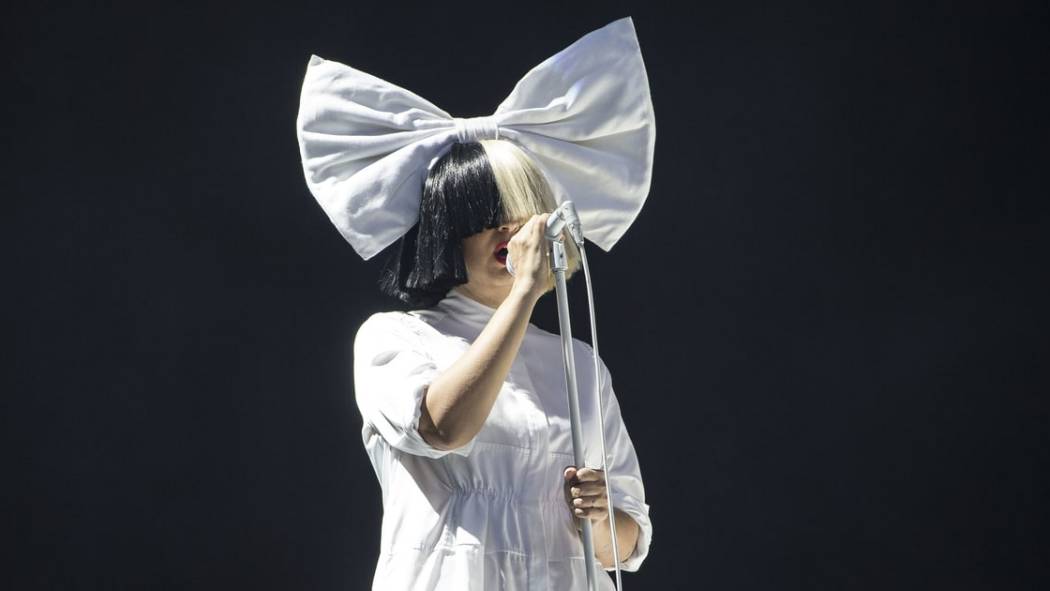 Sia Kate Isobelle Furler（Australian pop singer, songwriter, and music ...