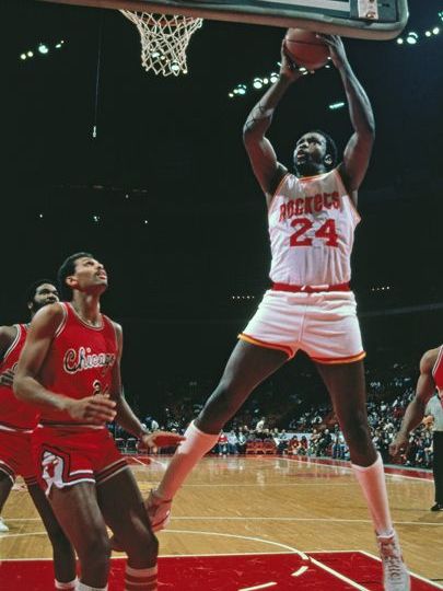 Moses Malone（American former professional basketball player born in ...