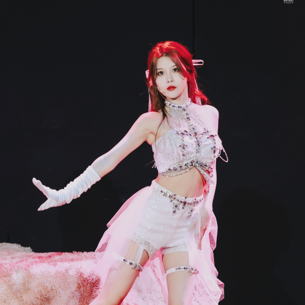 Zhu Yixin（中国本土の女性歌手、女性アイドルグループGNZ48のメンバー