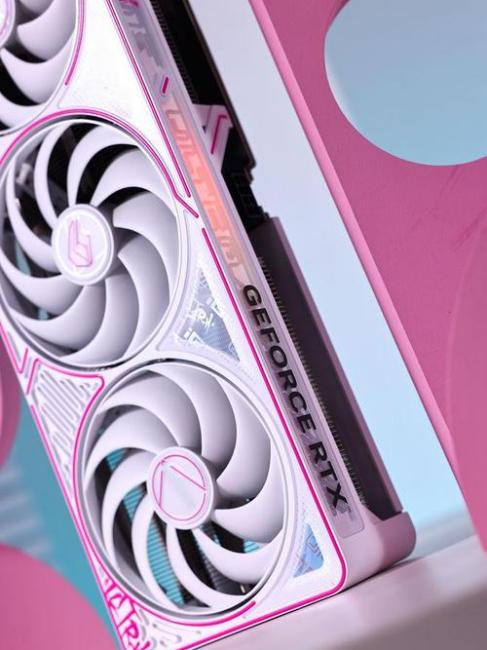 Colorful iGame GeForce RTX 5060 Ti Ultra DUO OC 16GB（Colorfulの非
