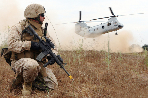 M4 Carbine（a type of assault rifle developed and adopted by the United ...