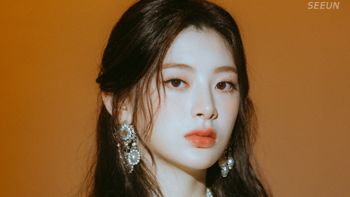 ユン・セウン（韓国の女性歌手、STAYCのメンバー。）_百度百科