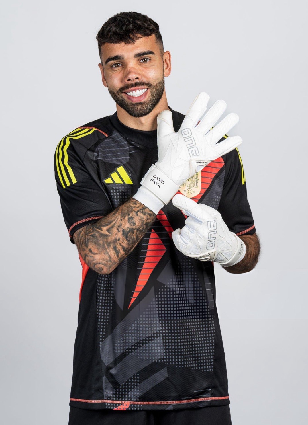 David Raya（Futbolista profesional español）_Baidu Enciclopedia
