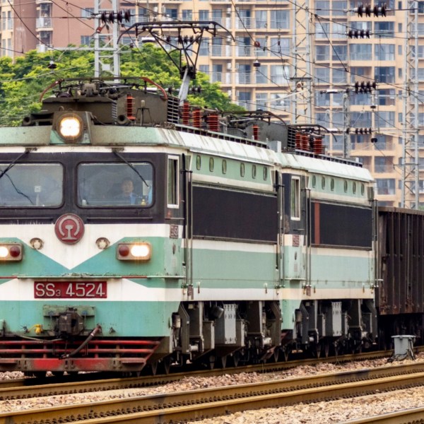 韶山3型電力機関車_百度百科