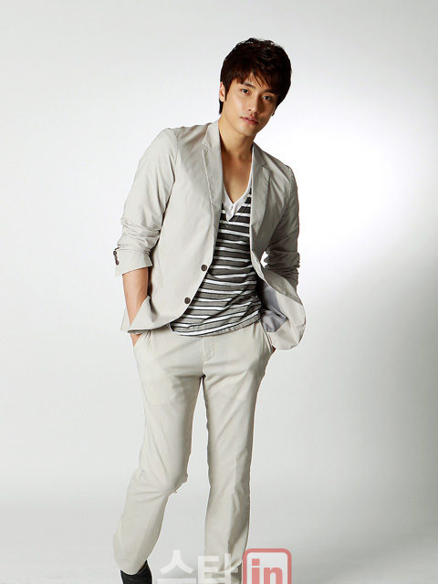 Sung Hoon_Baidu Enciclopedia