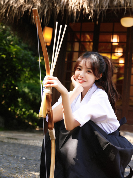 Rongjun Zhu（Chinese mainland female singer and actress.）_Baiduwiki