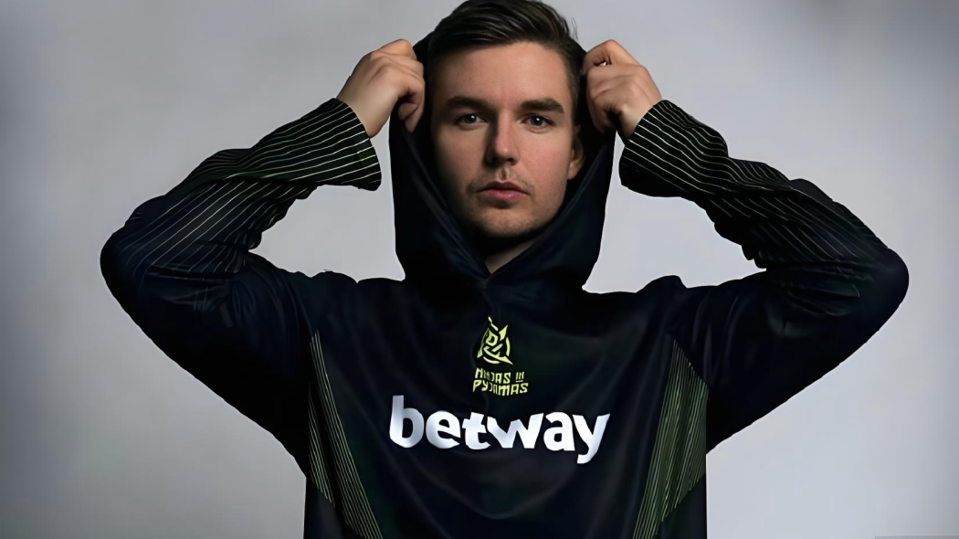 dev1ce（a Danish Counter-Strike 2 professional esports player）_Baiduwiki
