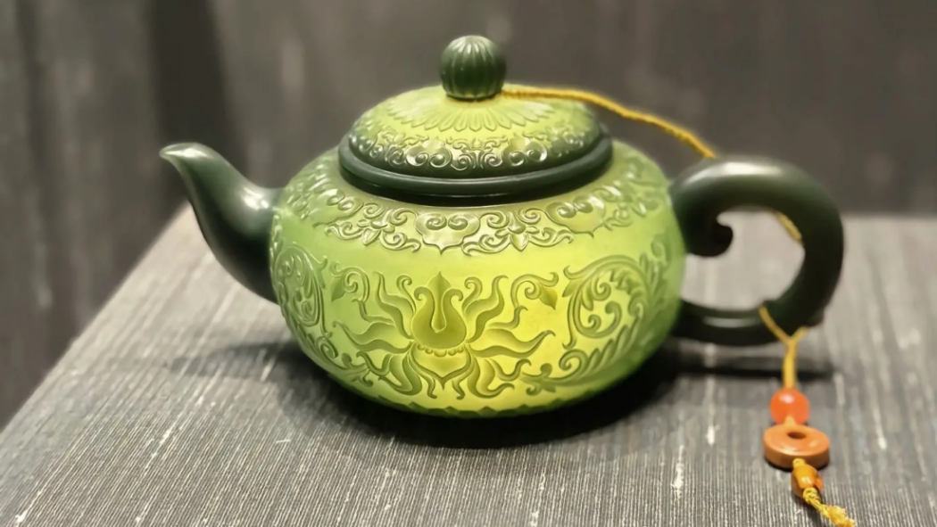 中華纏枝文薄胎玉壶_百度百科